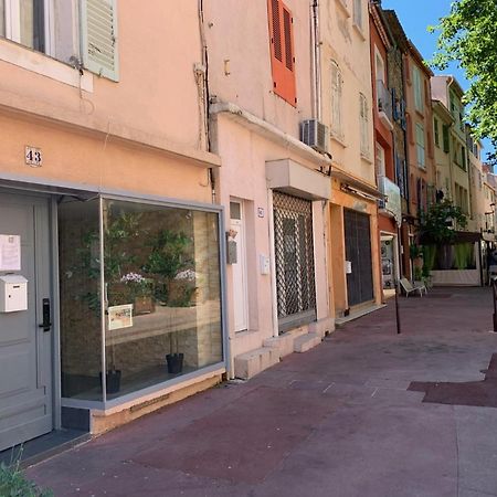 Splendide Studio Au Coeur Historique De Frejus Appartement Buitenkant foto