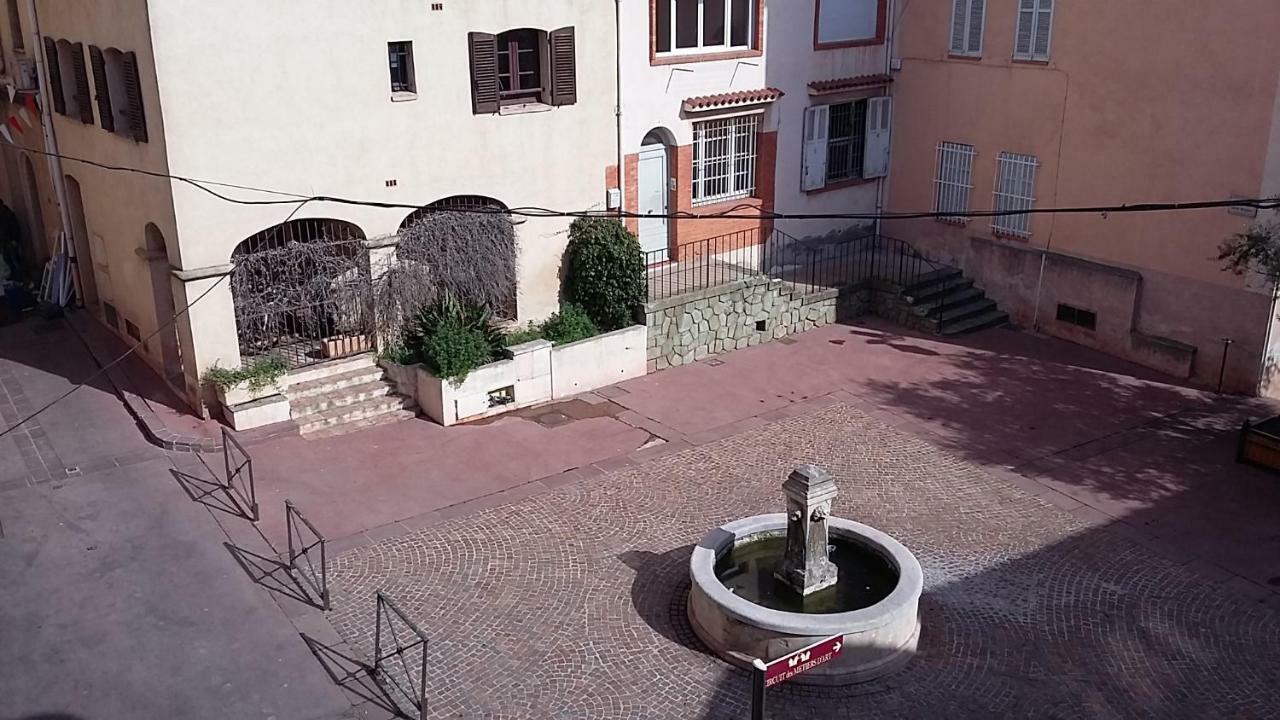 Splendide Studio Au Coeur Historique De Frejus Appartement Buitenkant foto